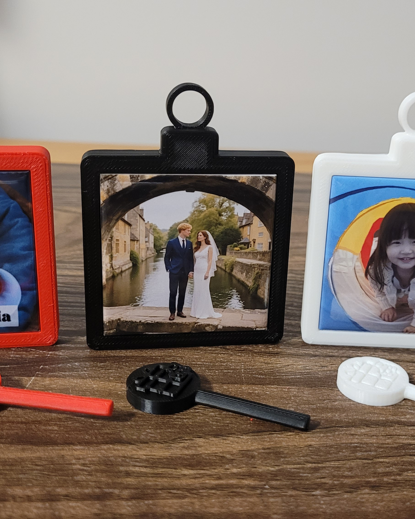 Photo Magnet ornament - fit one photo magnet